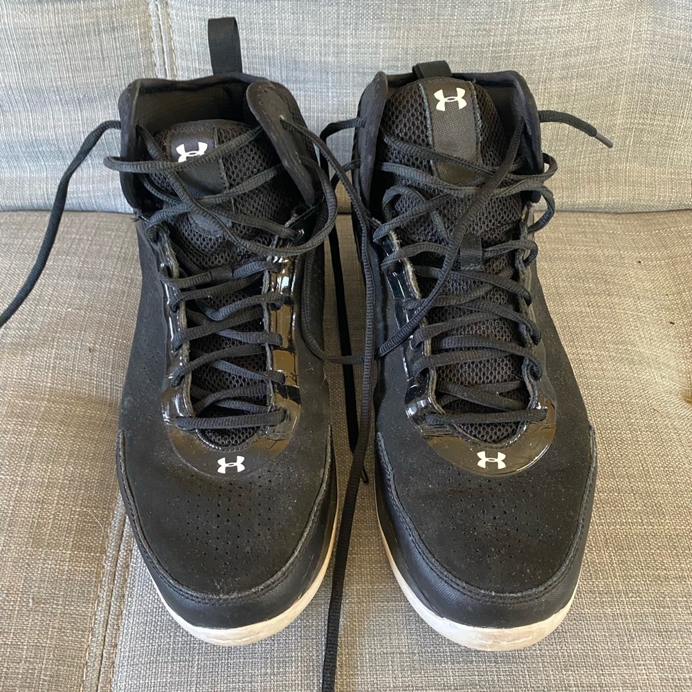 Mens Under Armour basketball shoes